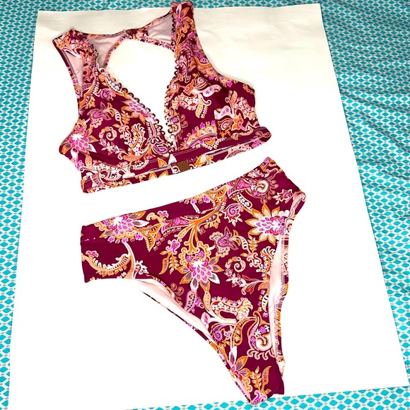 2 piece women’s bathing suit - Picture 1 of 8